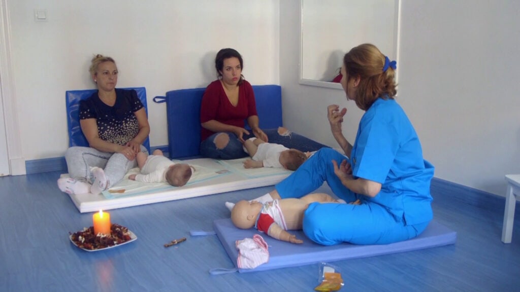 Taller masaje infantil Centro Atención Temprana