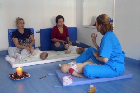 Taller Masaje Infantil Centro Atención Temprana